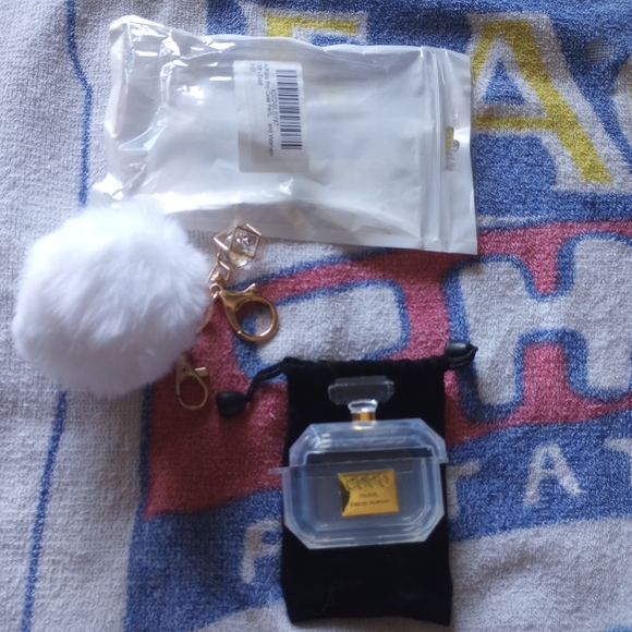 Coco Airpod Pro Cover - Picture 3 of 4